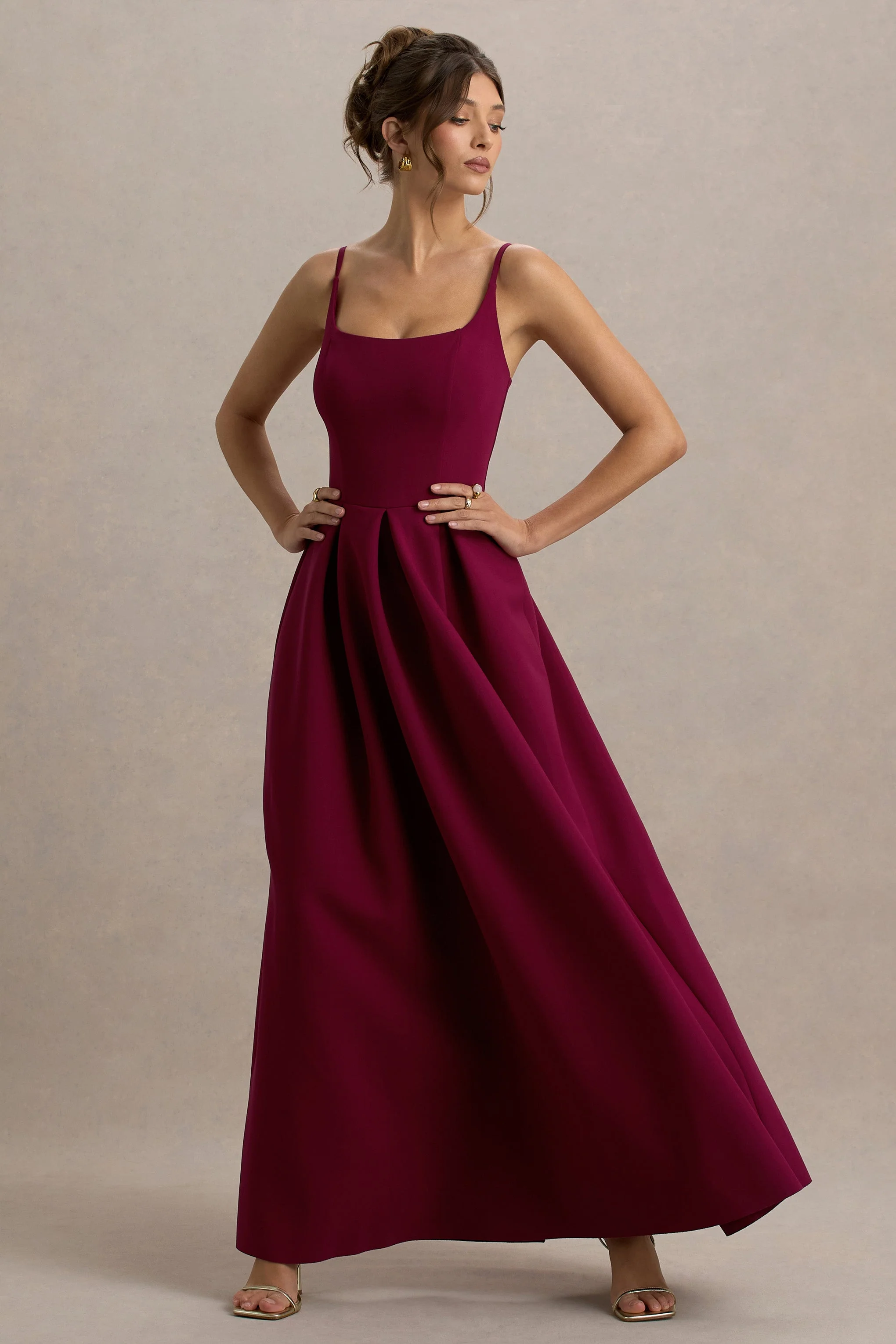 Bambina | Burgundy Scoop-Neck Pleated Maxi Dress - Image 5