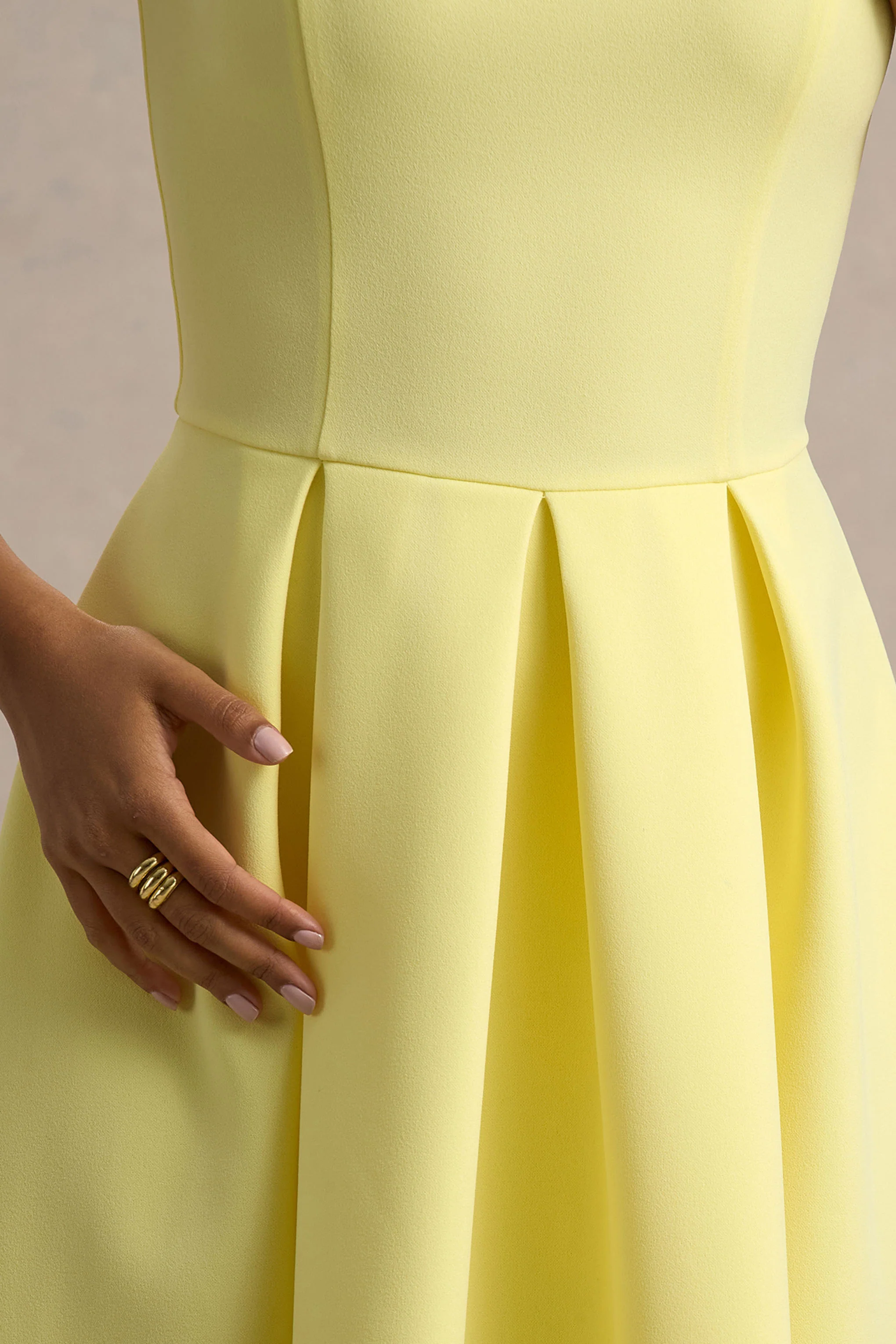 Bambina | Lemon Scoop-Neck Pleated Maxi Dress - Image 6