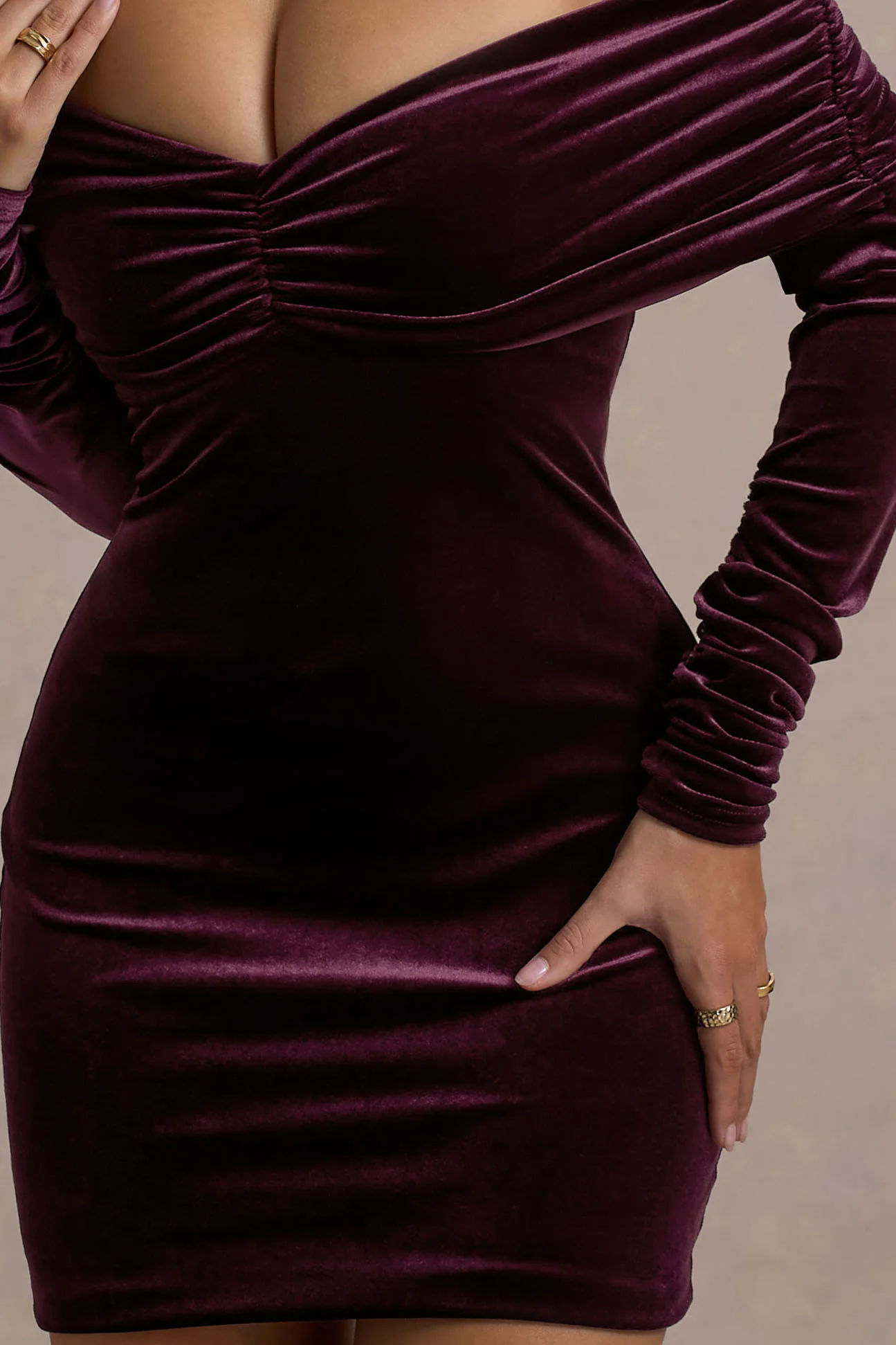 Gilda | Port Velvet Bardot Long-Sleeve Mini Dress - Image 6