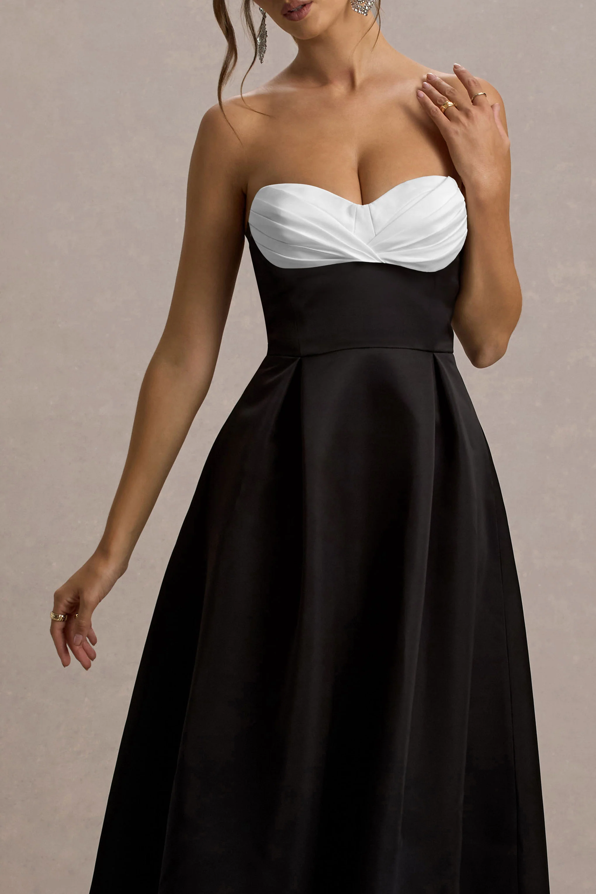 Wintour | Black Satin Sweetheart Midi Dress - Image 3